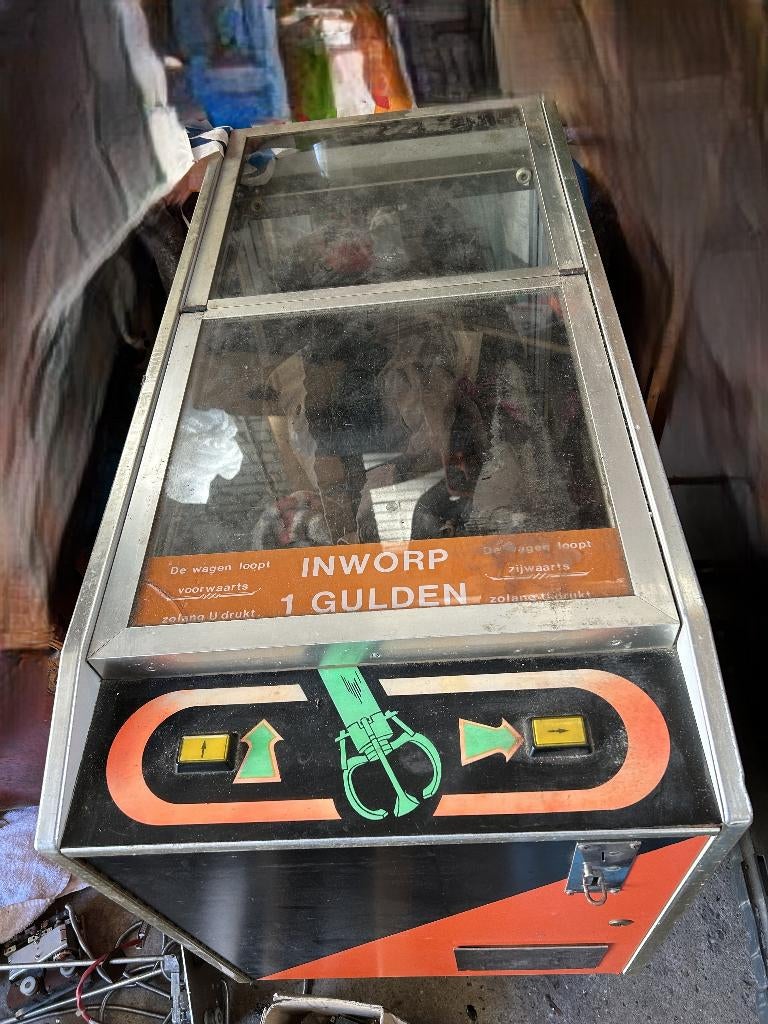 twee vintage grijpkasten van de kermis, Ophalen, Gebruikt