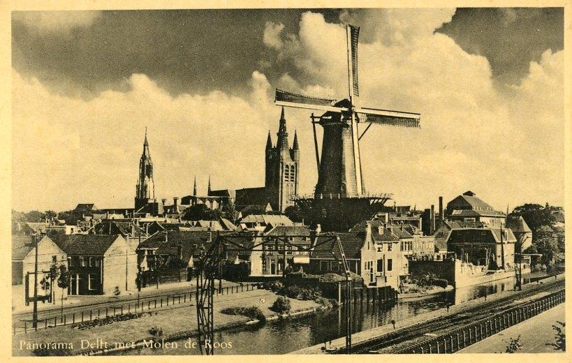 DELFT – Panorama Delft met Molen De Roos 1955 (DV021), Verzenden, 1940 tot 1960, Ongelopen, Zuid-Holland