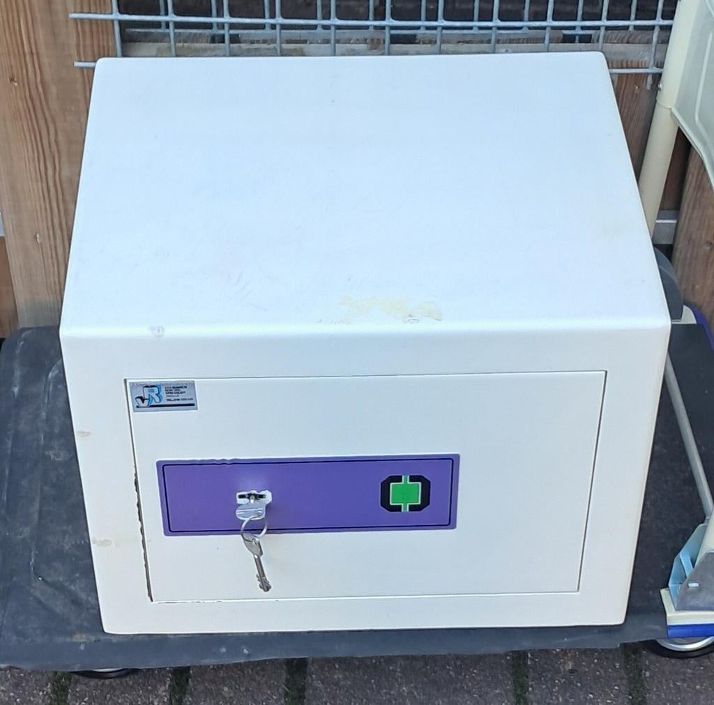 Zeer degelijke Kluis / Brandkast - De Raat, Ophalen, Zo goed als nieuw, Brandkast