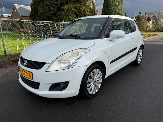 Suzuki Swift 1.2 Exclusive AIRCO / CRUISE / APK 12-2026 / ST, Voorwielaandrijving, Gebruikt, 400 kg, Origineel Nederlands