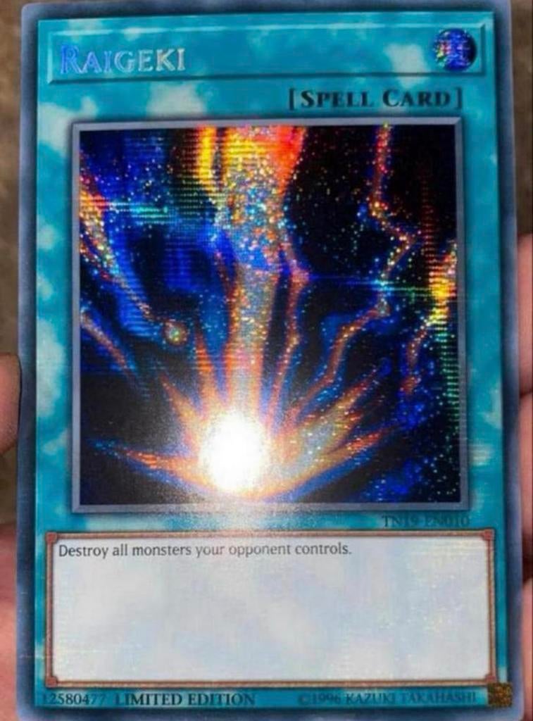 Yu-Gi-Oh! Raigeki TN19 Limited Promo !, Hobby en Vrije tijd, Verzamelkaartspellen | Yu-gi-Oh!, Ophalen of Verzenden, Zo goed als nieuw