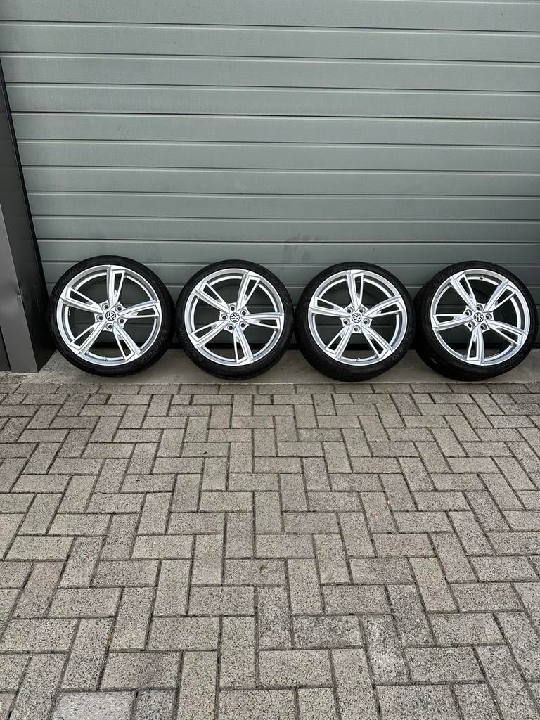 Volkswagen Golf 19 inch lichmetalen Borbet velgen, Gebruikt, Banden en Velgen, 235 mm, Personenwagen
