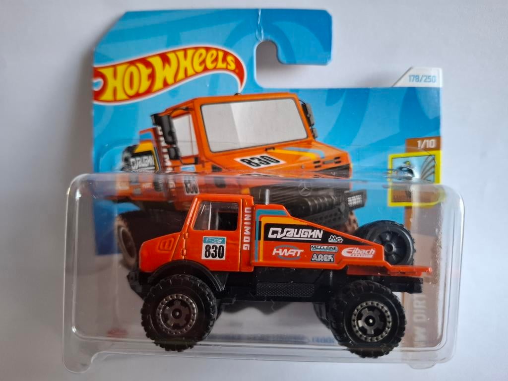 Hot Wheels Mercedes Benz Unimog 1300L Dirt 3 inch model, Overige merken, 1:50 of kleiner, Nieuw, Ophalen of Verzenden
