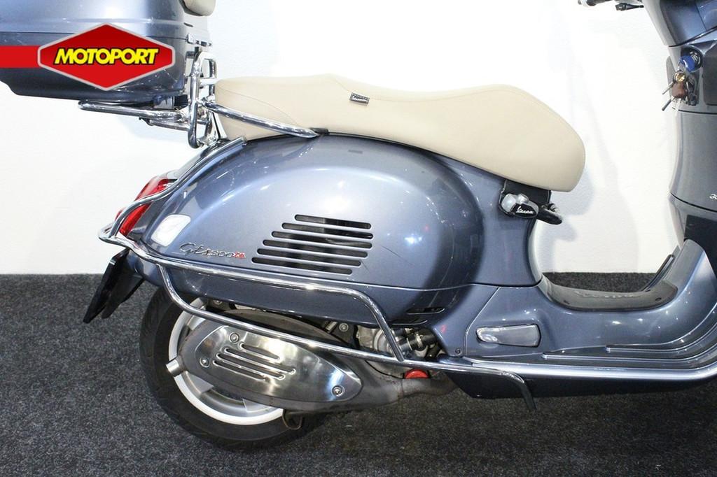 Vespa GTS 300 ABS (bj 2016) - foto 3