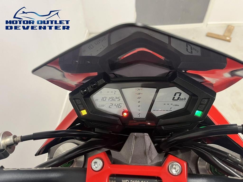 Mooie KAWASAKI Z800ABS Z 800 ABS AKRAPOVIC FULL POWER 2016 - foto 2