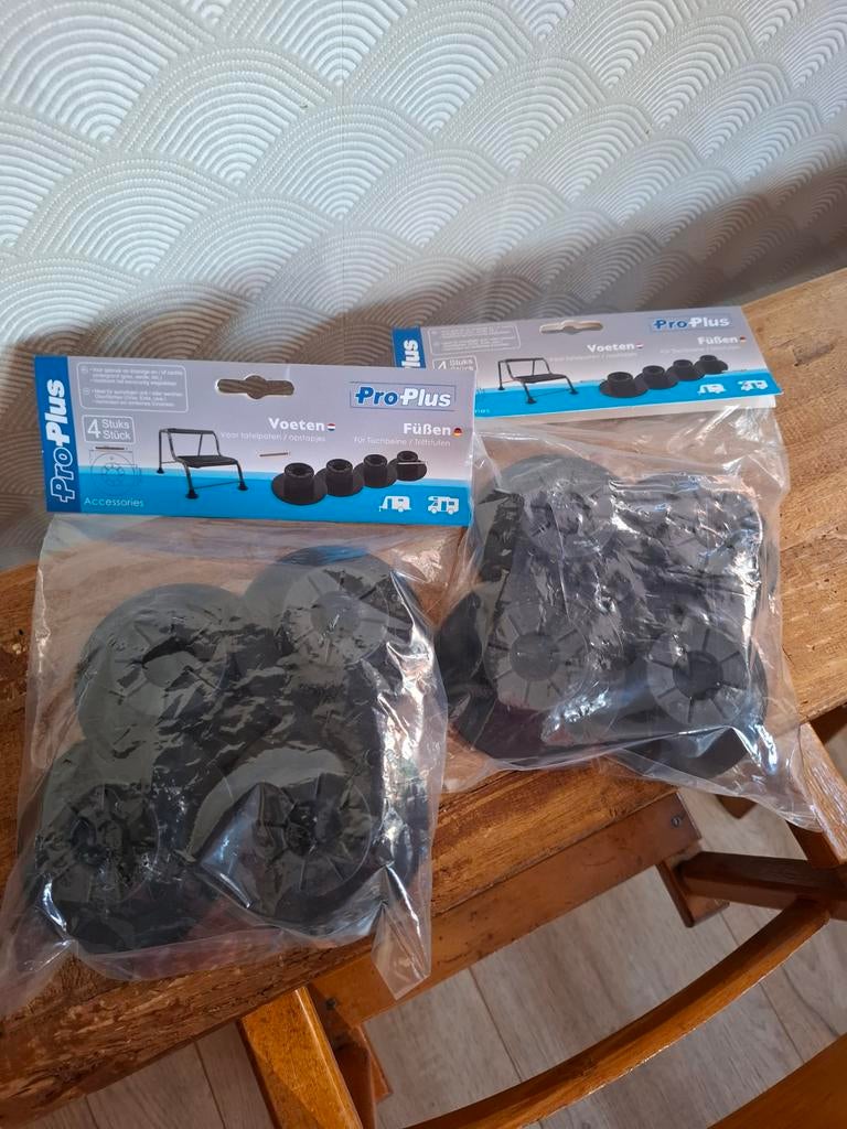 Voetjes caravan opstapje, Ophalen of Verzenden