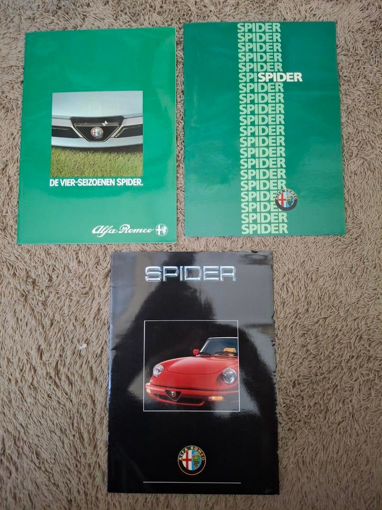 3x autofolder Alfa Romeo Spider, Verzenden, Zo goed als nieuw, Alfa Romeo