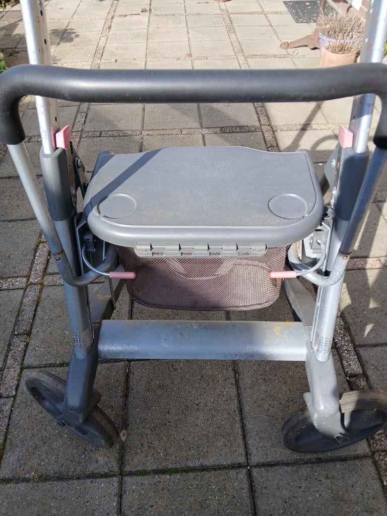 Rollator, Ophalen, Gebruikt