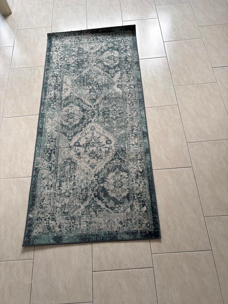 Vloerkleed met patroon, groen en beige, Huis en Inrichting, Stoffering | Tapijten en Kleden, Gebruikt, 100 tot 150 cm, Rechthoekig