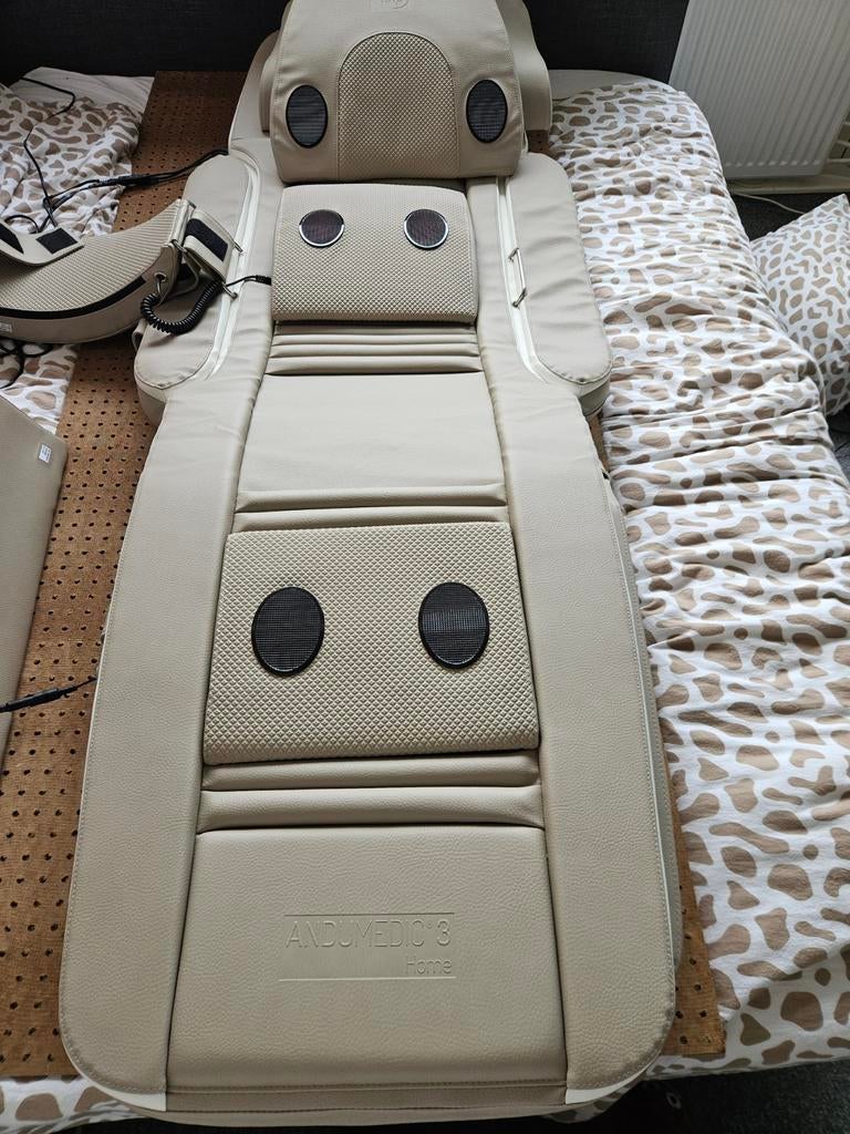 Te koop andulatie matras Andumedic 3  In zeer goede staat !, Sport en Fitness, Massageproducten, Ophalen, Zo goed als nieuw, Apparaat