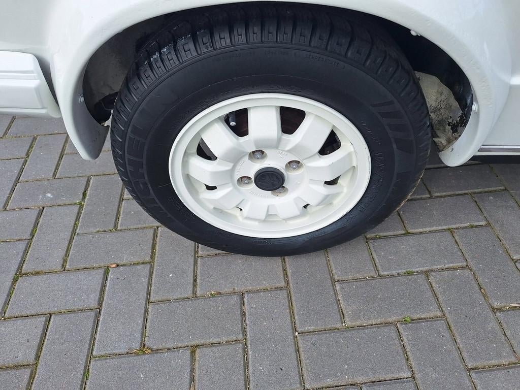 Volkswagen Golf Cabriolet 1.6 GLS / White Edition / 101.110, Voorwielaandrijving, Gebruikt, 4 cilinders, Wit