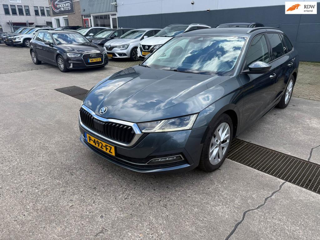 Skoda Octavia Combi 2.0 TDI, Voorwielaandrijving, Gebruikt, Euro 6, 4 cilinders