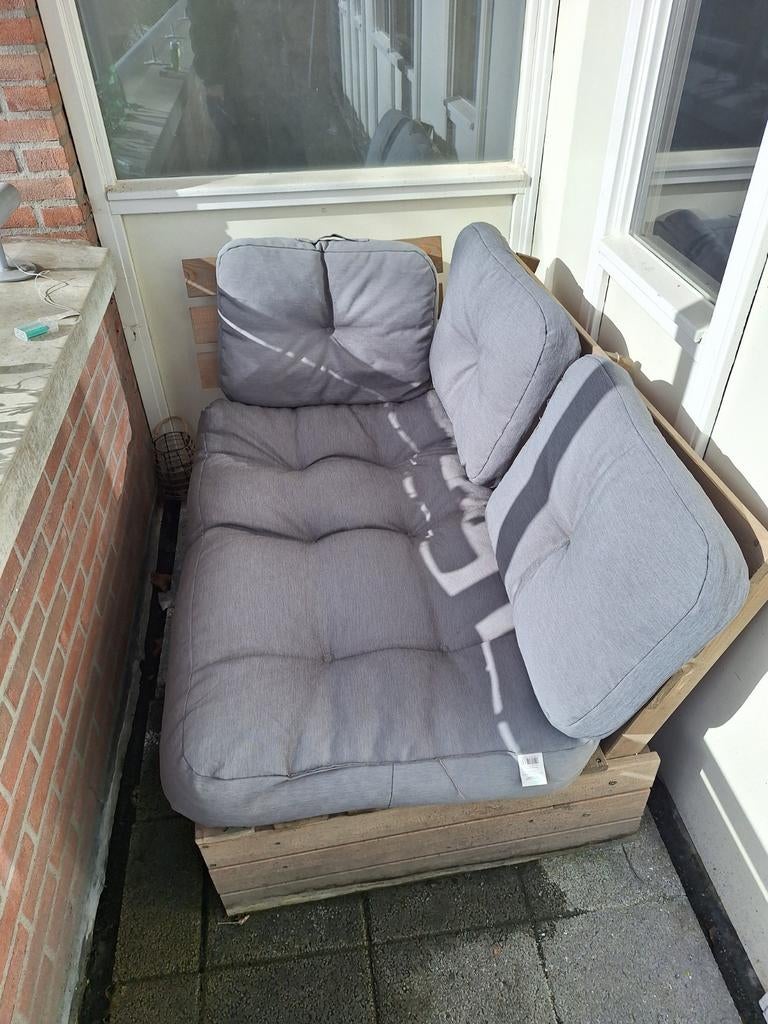 Palletbank met kussens, Ophalen, Zo goed als nieuw, Hout, Bank