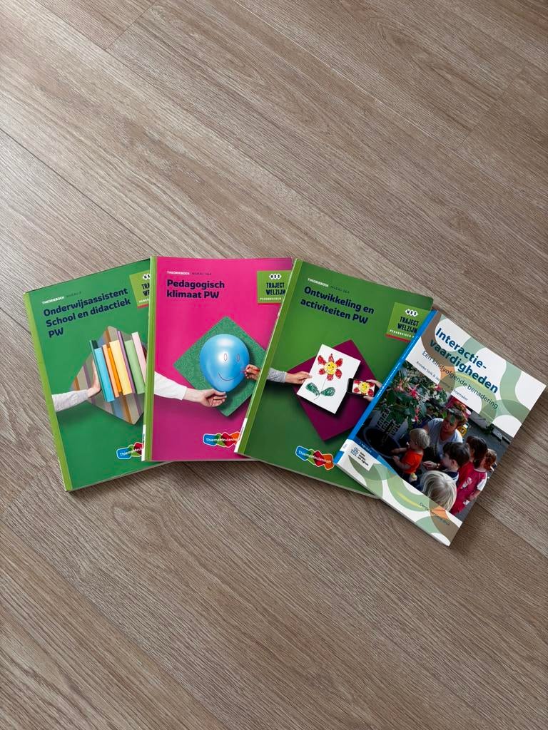 Boeken onderwijsassistente/pedagogisch medewerker, Ophalen of Verzenden, Zo goed als nieuw, Overige niveaus