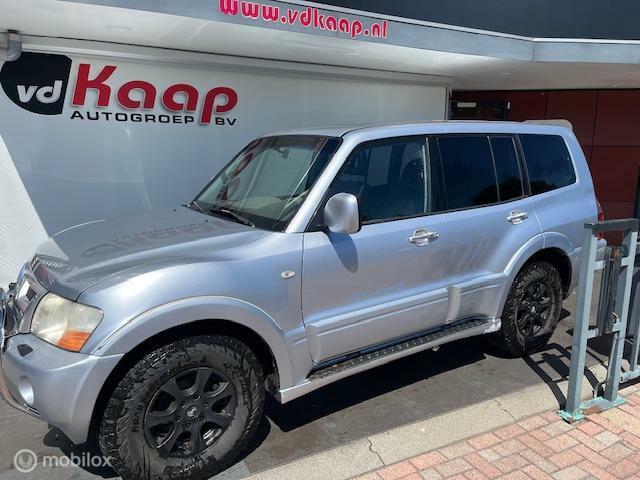 Mitsubishi Pajero 3.2 Di-D Instyle Long Body EXPORT PRIJS, Auto's, Mitsubishi, Automaat, Gebruikt, 4 cilinders, 160 pk