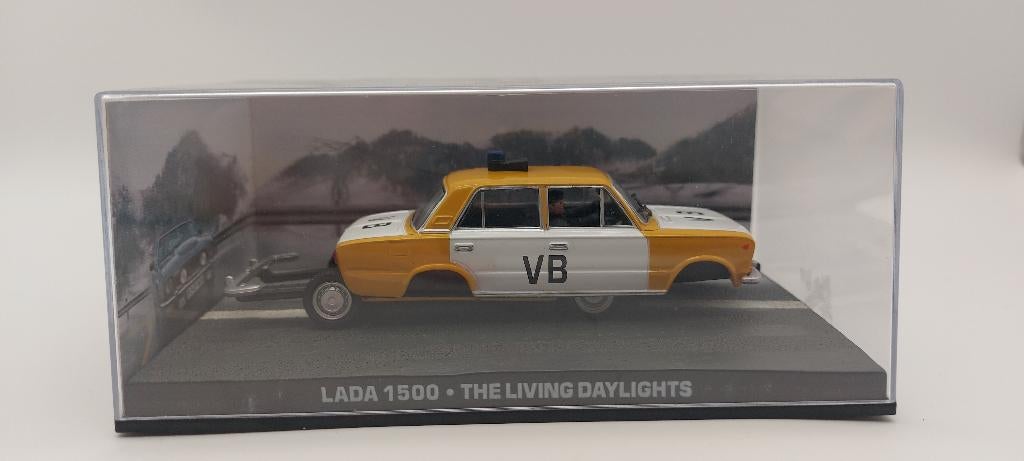 #26 Lada 1500 James bond auto met boekje, Verzenden, Nieuw, Auto, Universal Hobbies