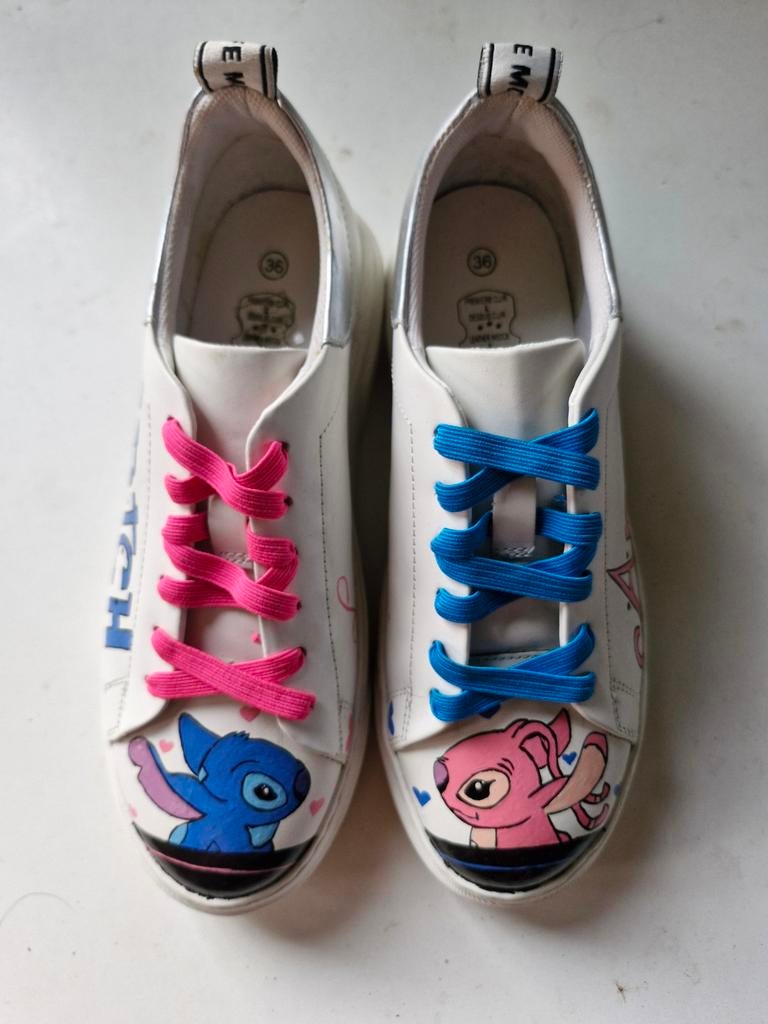 Zeldzame handgeschilderd Stitch & Angel sneakers - Maat 36, Kleding | Dames, Schoenen, Ophalen of Verzenden, Sneakers of Gympen