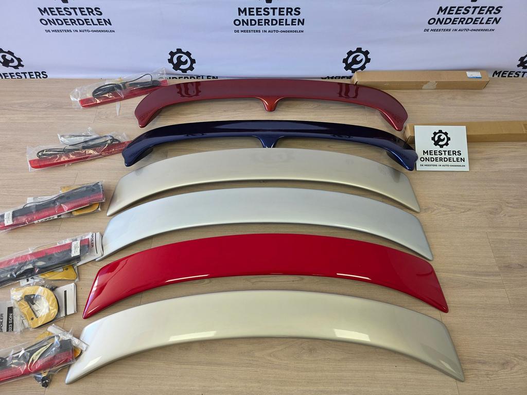 Mazda 323 sedan & 323F Spoilers in verschillende kleuren, Ophalen, -, -, -