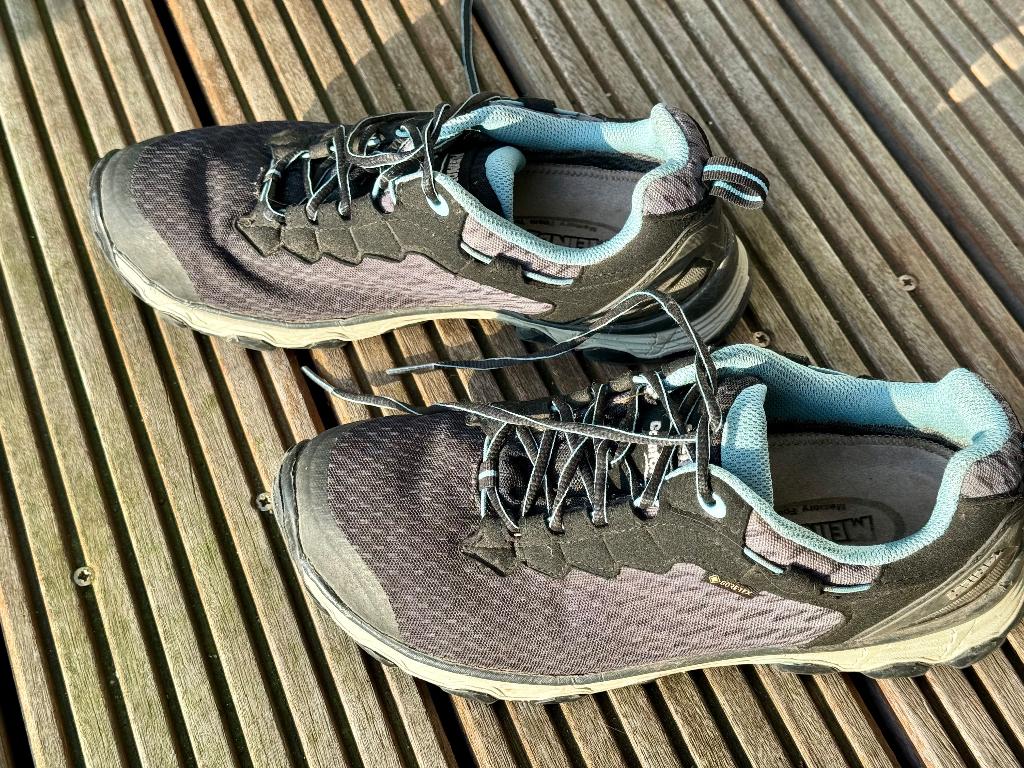 Meindle dames lage wandelschoen maat 7, Ophalen of Verzenden, Zo goed als nieuw, Schoenen