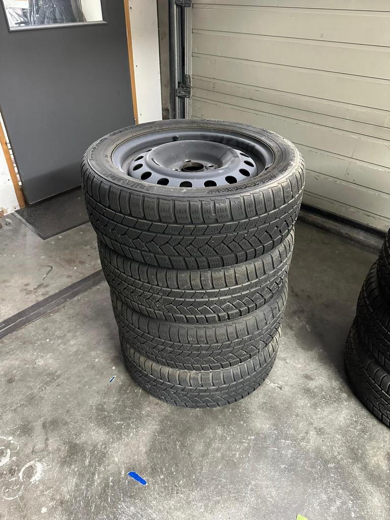 winterbanden + velgen 15 inch, Ophalen, Gebruikt, Fiat