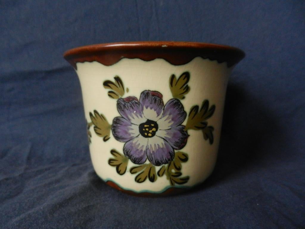Plateel bloempot decor Amoon Kon. Zuid Holland Gouda h. 9,4, Antiek en Kunst, Antiek | Keramiek en Aardewerk, Ophalen of Verzenden