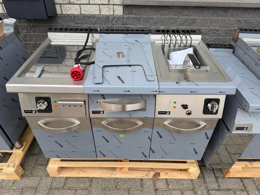 Kook bak frituur baklijn pastakoker koeling steamers, Ophalen of Verzenden, Fornuis, Frituur en Grillen