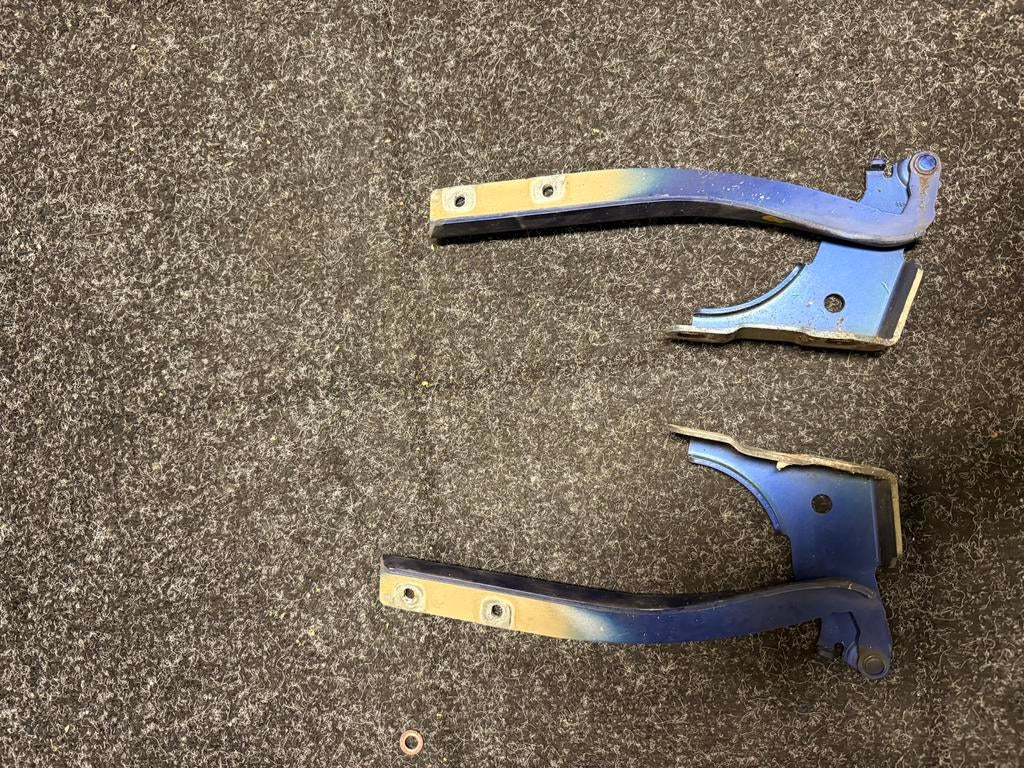 Fiat Grande Punto Motorkap Scharnieren Links & Rechts, Auto-onderdelen, Klein materiaal, Fiat, Gebruikt, Ophalen of Verzenden