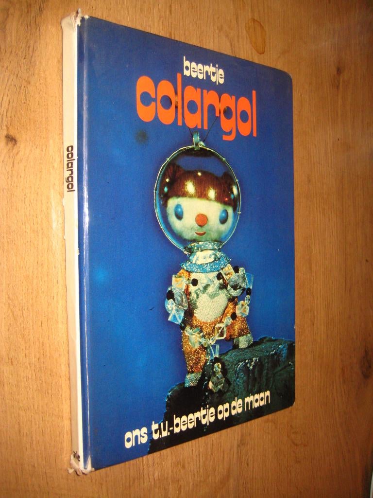 beertje colargol - ons tv-beertje op de maan - hasebos, Boeken, Ophalen of Verzenden, Zo goed als nieuw, Non-fictie