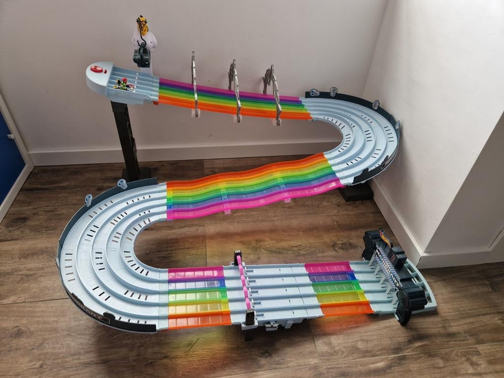 Hotwheels mario kart regenboogbaan incl. Doos, Kinderen en Baby's, Speelgoed | Racebanen, Ophalen, Zo goed als nieuw, Elektrisch