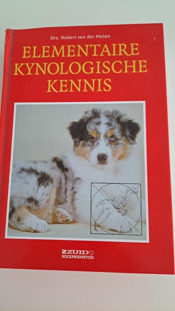 Elementaire Kynologische Kennis - Studieboek honden, Ophalen of Verzenden, Gelezen, Honden, Drs. Robert van der Molen
