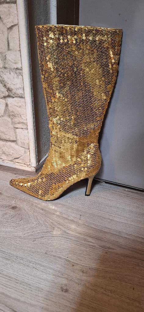 Gouden pailletten laarzen carnaval maat 39, Ophalen of Verzenden, Zo goed als nieuw, Overige typen, Carnaval