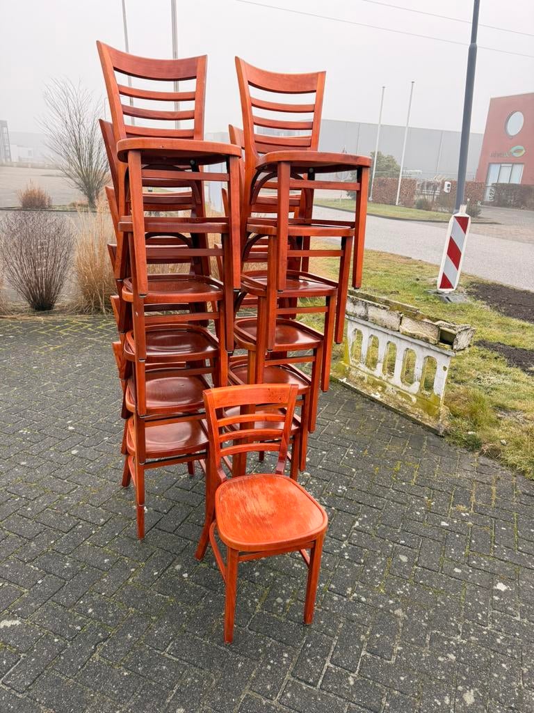 Stapelbare thonet stoelen retro vintage klassiek bistro, Overige kleuren, Ophalen of Verzenden, Zo goed als nieuw, Bistro cafe retro vintage klassiek thonet