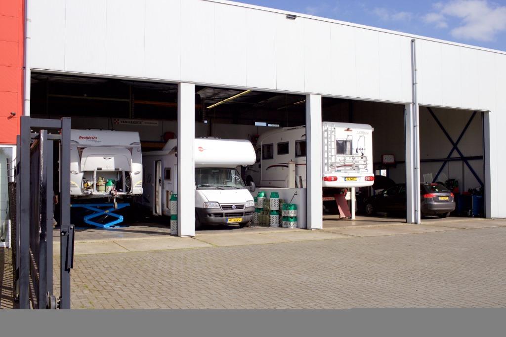 Acc Oosterwolde Totaal service voor camper en caravan, Motor