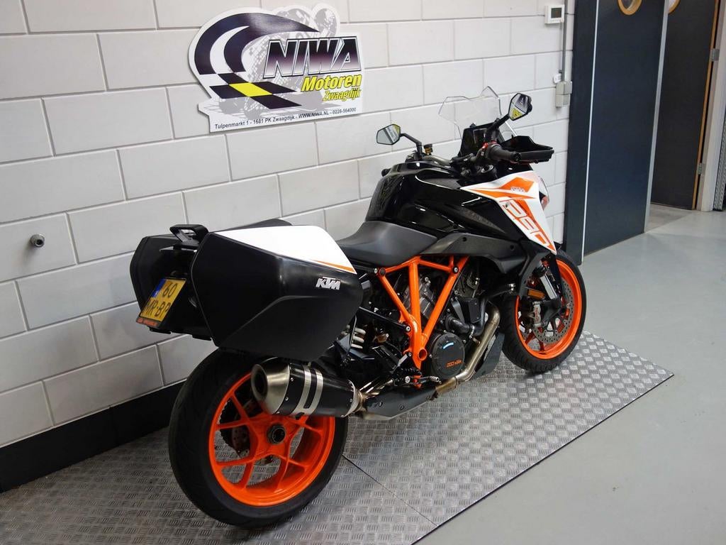 KTM 1290 SUPER DUKE GT - foto 2