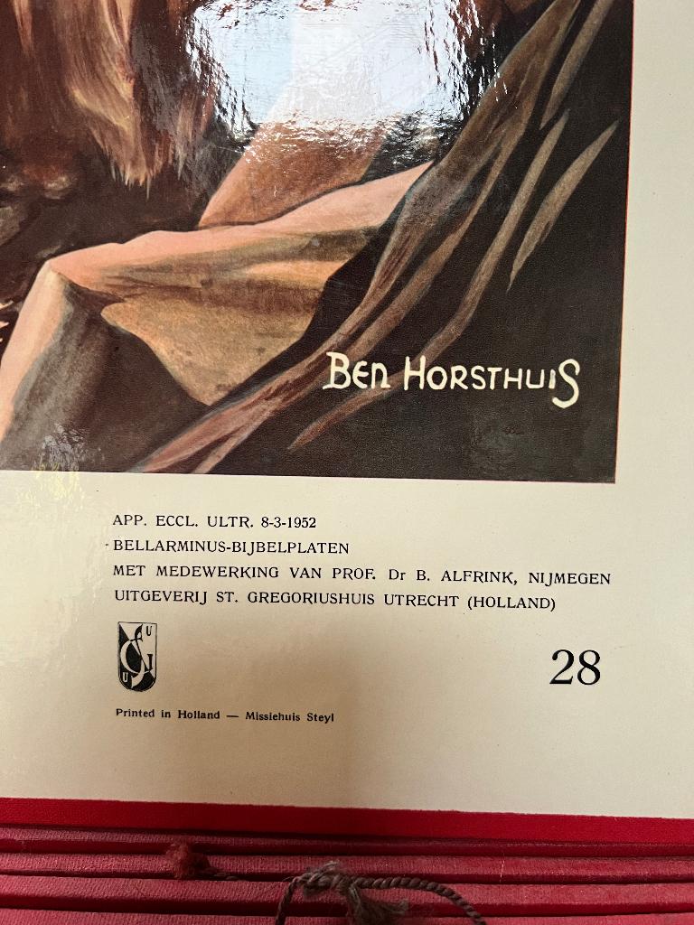 Bijbelplaten in houten kist, Ophalen