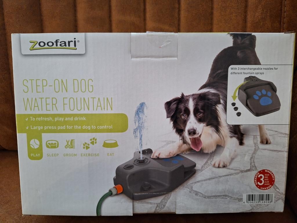 Honden waterfontein buiten nieuw, Dieren en Toebehoren, Hondenspeelgoed, Ophalen of Verzenden, Nieuw, Waterspeelgoed