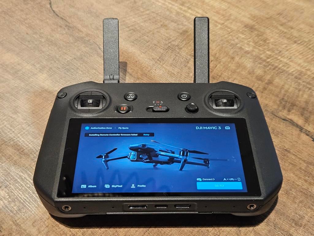 NIEUWE DJI RC Pro Controller - Pilot 2 & Fly App - nieuw!, 250 tot 900 gram, Obstakel-ontwijking, 30 tot 45 minuten, Nieuw
