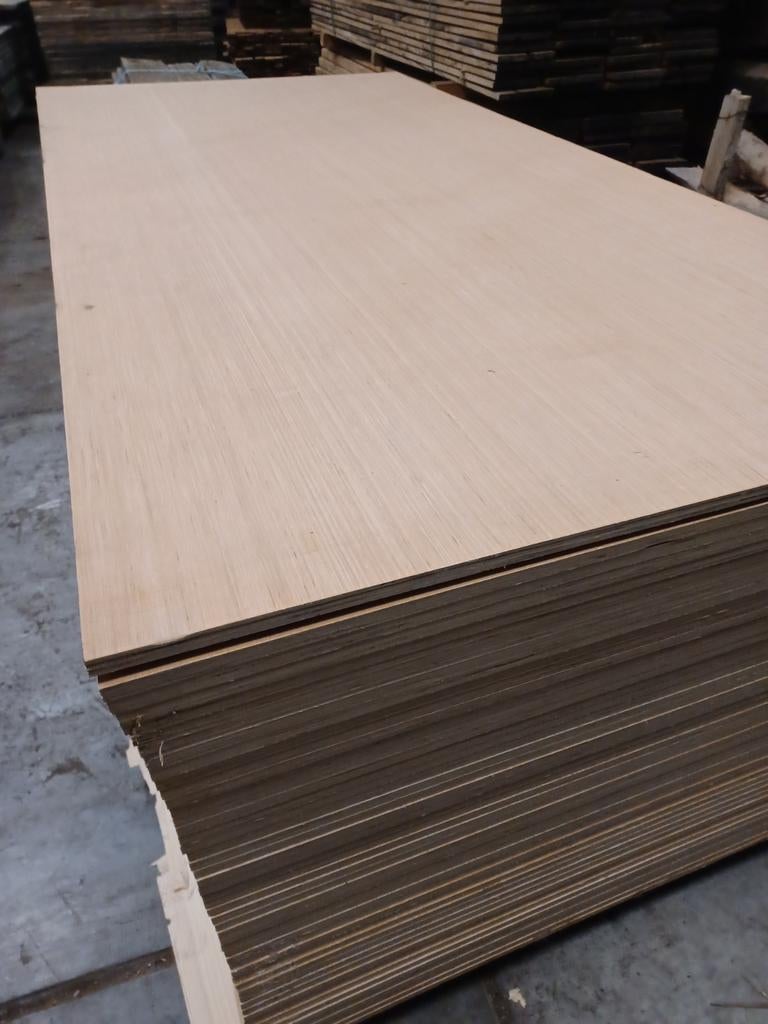 Multiplex  18mm platen ( like hardwood  ), Ophalen of Verzenden, Nieuw, Multiplex