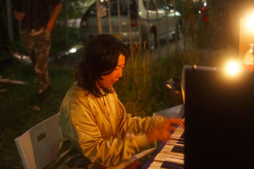 Piano lesson in Amsterdam, Privéles, Toetsinstrumenten