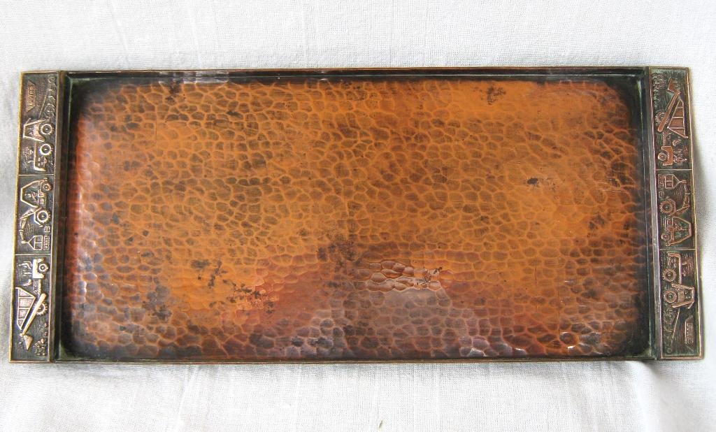 Dutra tractoren Gehamerd koperen dienblaadje Laszlo Dömötör, Antiek en Kunst, Ophalen