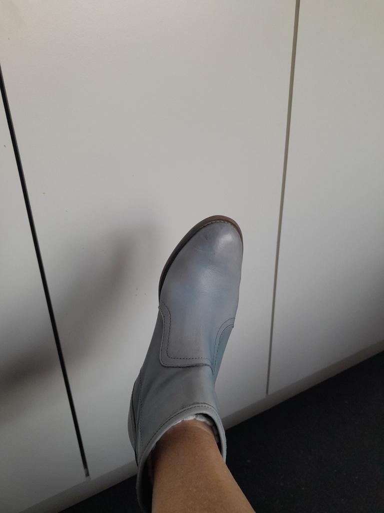 Enkellaarsjes Cellini maat 38, Kleding | Dames, Schoenen, Cellini, Ophalen of Verzenden, Zo goed als nieuw, Blauw