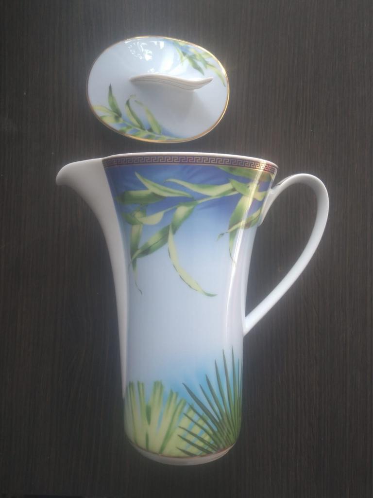 Versace x Rosenthal  porseleinen kan in 'Jungle' motief (1L), Antiek en Kunst, Antiek | Porselein, Verzenden