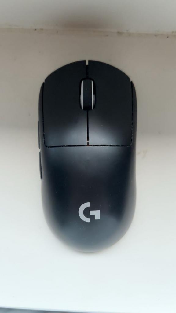 Logitech Superlight muis, alle kabels inbegrepen., Ophalen of Verzenden, Zo goed als nieuw