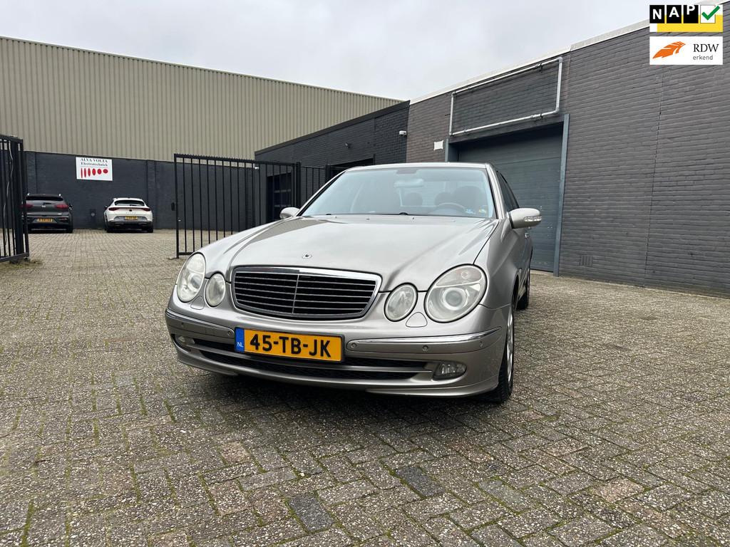 Mercedes-Benz E-klasse 220 CDI Avantgarde Select Aut. Clima, Automaat, Achterwielaandrijving, Gebruikt, Zwart