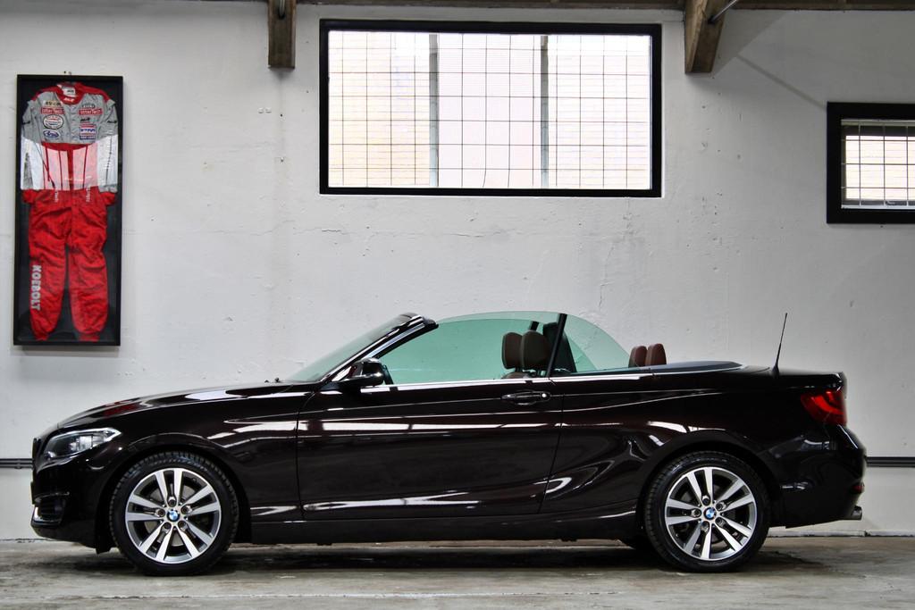 BMW 2-serie Cabrio 220i Centennial High Executive | Xenon |, Auto's, BMW, Achterwielaandrijving, Gebruikt, 4 cilinders, 184 pk