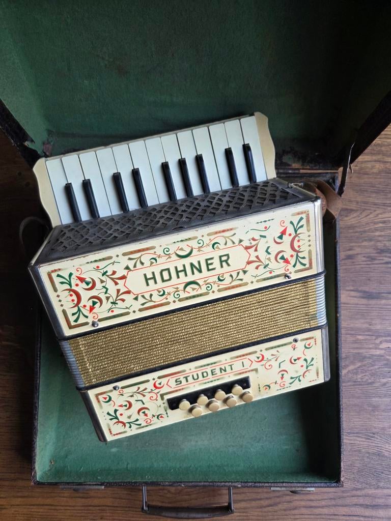 Oude vintage accordeon Hohner Student 1 jaren 50-60, Ophalen, Gebruikt, Hohner