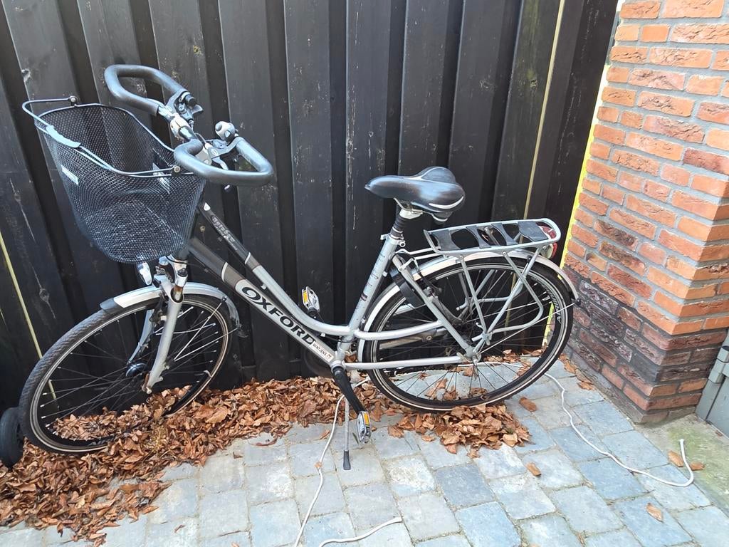 Damesfiets Oxford met mand, Fietsen en Brommers, Fietsen | Dames | Damesfietsen, Ophalen, Gebruikt, Overige merken, Versnellingen