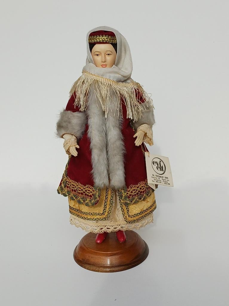 Mooie porseleinen pop, Ophalen of Verzenden, Zo goed als nieuw, Pop