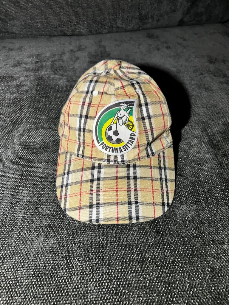 Pet Fortuna Sittard, Verzamelen, Sportartikelen en Voetbal, Verzenden, Zo goed als nieuw, Overige binnenlandse clubs, Pet of Muts