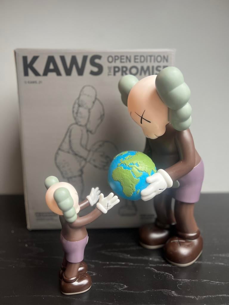 Kaws “The Promise”, Ophalen of Verzenden, Zo goed als nieuw